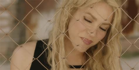 Shakira debuta como locutora de radio