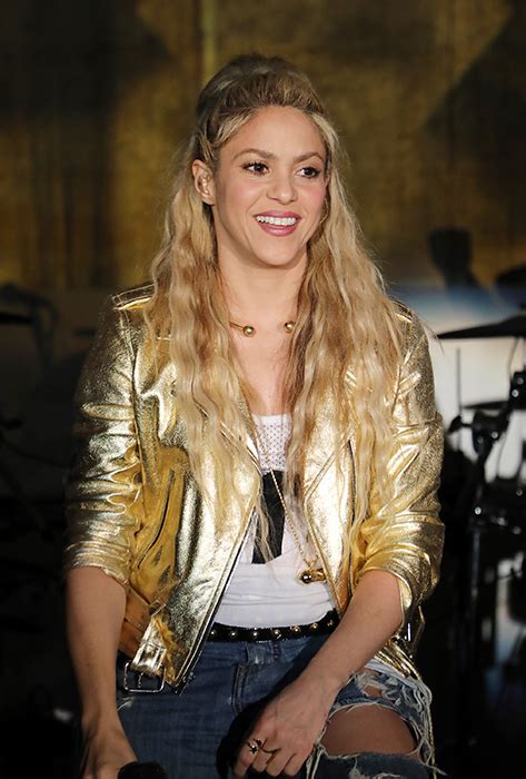 Shakira has dyed her hair red – see Instagram snap!