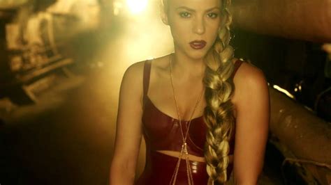 Shakira lanza Perro Fiel, su nuevo vídeo con Nicky Jam ...