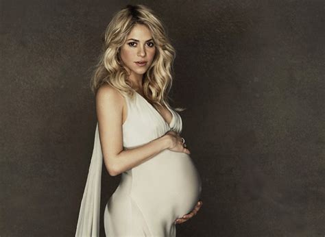 Shakira porodila syna, jmenuje se Milan   iDNES.cz