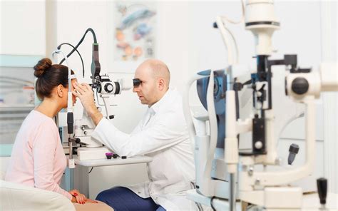 Shocking Diseases That Eye Doctors Find First | Reader s ...