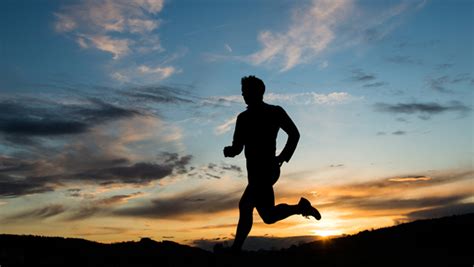 Should you Eat Before a Morning Run?   Eat 2 Run
