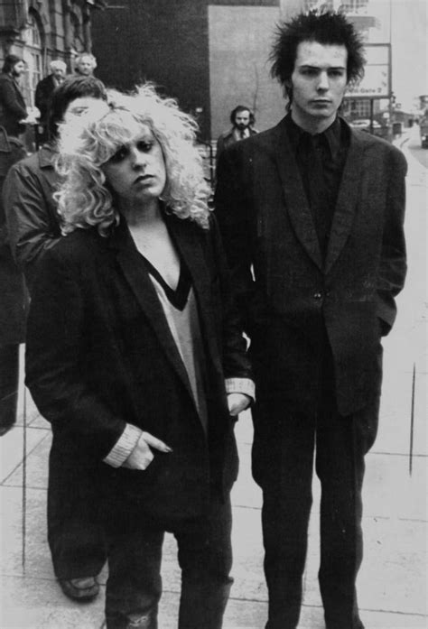 Sid Vicious and Nancy Spungen: 26 Vintage Photographs of ...