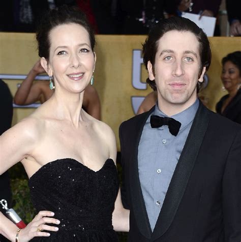Simon Helberg Gets Together With His Real Life Wife ...