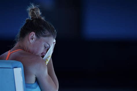 Simona Halep nu va participa la Fed Cup, Dubai si Doha ...