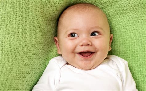 Smile Wallpapers Of Babies | Top Wallpapers