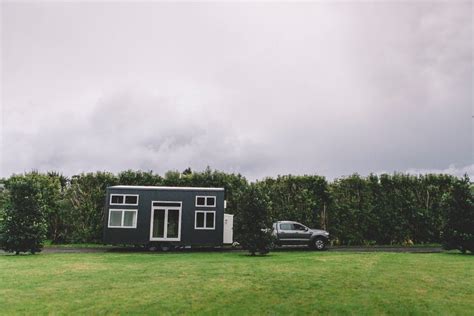 “Millennial Tiny House”: conheça uma casa minúscula sobre ...