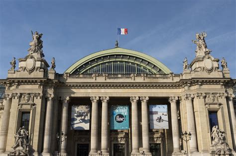Solid Sales During Opening Days at FIAC 2016 | artnet News