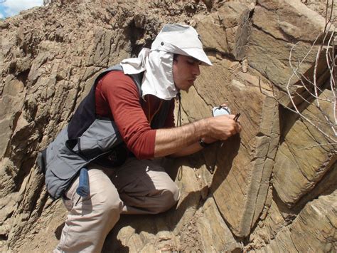 SOMOS FÍSICOS: Técnico em Geologia  Profissões
