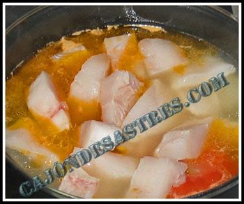 Sopa de pescado “emblanco”. Cocina fácil | Cajón desastres