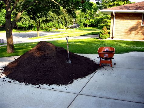 Soul Amp: Photos of Five  5  Cubic Yards of Top Soil ...
