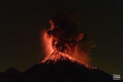Spectacular explosions of Colima  Mexico , Etna  Italy ...