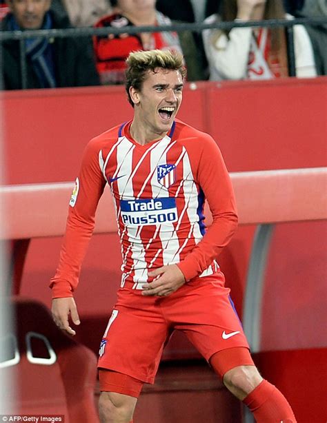 sport news Barcelona players give approval for Griezmann ...