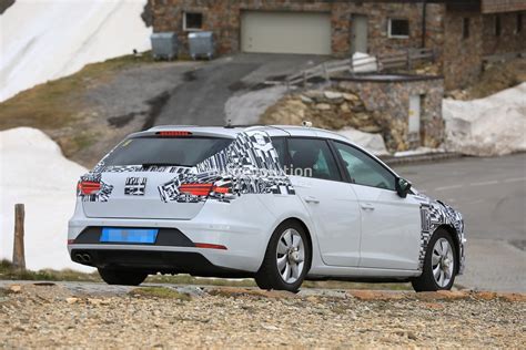 Spyshots: 2019 SEAT Leon Shows up for the First Time, Has ...