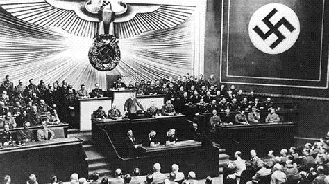 히틀러의 폴란드 점령 후 세계2차대전 필요성 국회연설문
