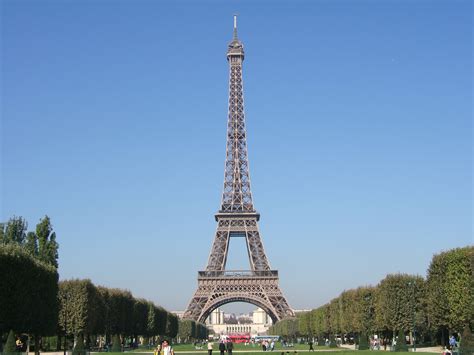 దస్త్రం:Eiffel Tower 20051010.jpg   వికీపీడియా