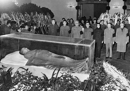 STALIN Body | The body of Chinese leader Mao Zedong lies ...