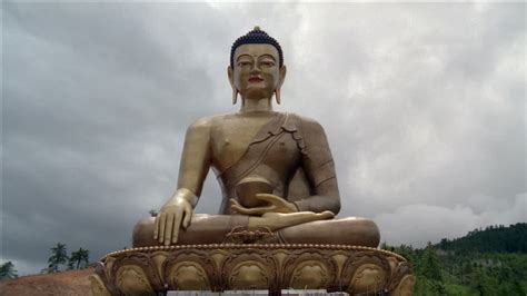 Statue de Bouddha / Bouddhisme / Bhutan | HD Stock Video ...