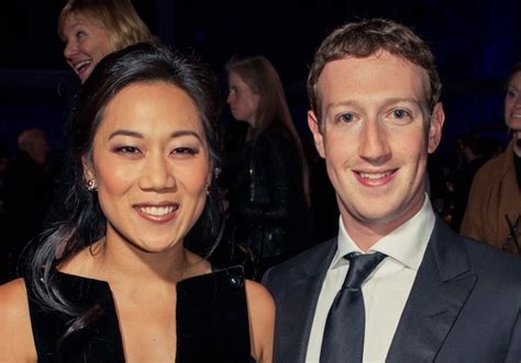 Status update: Mark and Priscilla Zuckerberg are expecting ...