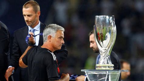 Supercopa de Europa: Mourinho:  Con el VAR el resultado al ...