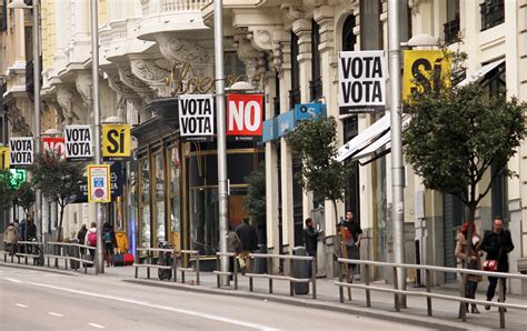 “Vota sí, vota no. Haz historia. Decide Madrid ...