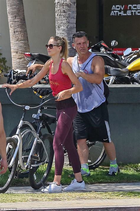 Sweaty Josh Brolin kisses wife Kathryn Boyd outside gym ...