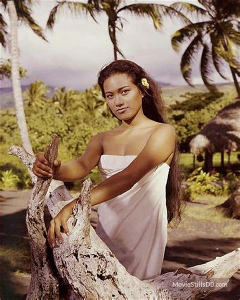 Tarita Teriipaia, personifying Polynesian beauty in Mutiny ...