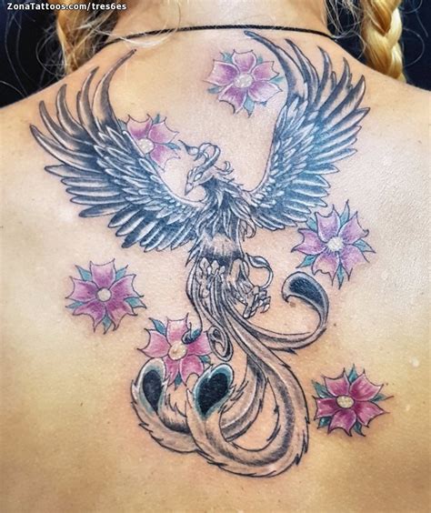 Tatuaje de Ave Fénix, Flores, Espalda