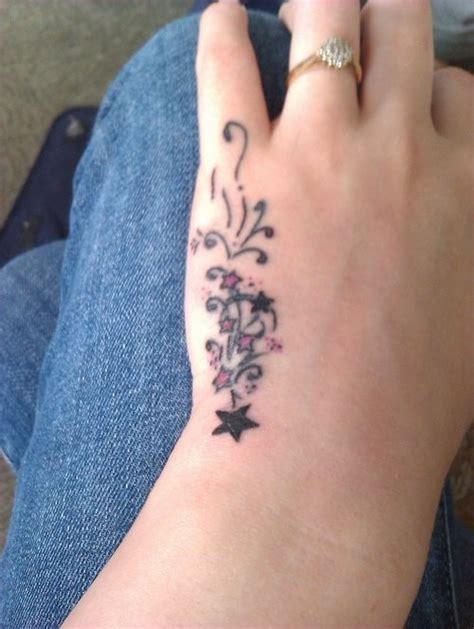 Tatuajes con estrellas de 5, 6, 7, 8 y 9 puntas