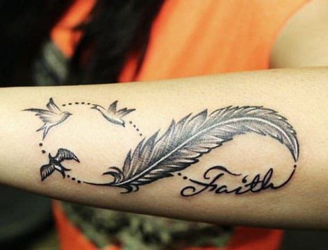 tatuajes de plumas con aves brazo | enid | Pinterest ...