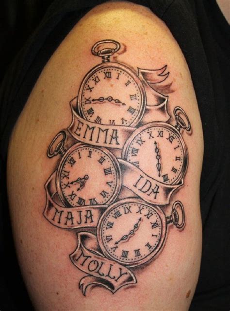 Tatuajes de relojes con nombres