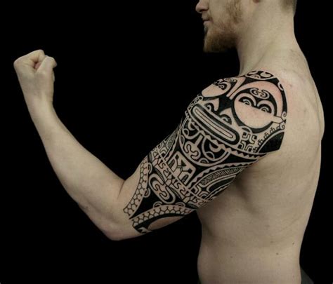 Tatuajes de tribales para hombre. Una moda que ha vuelto.