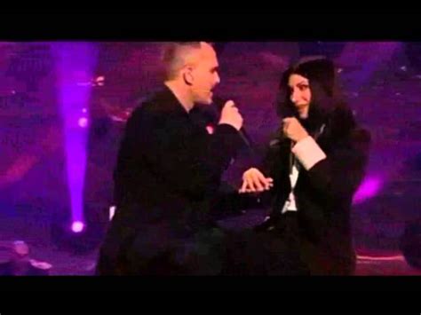 Te amaré de Miguel Bosé ft Laura Pausini: Descargar letra ...