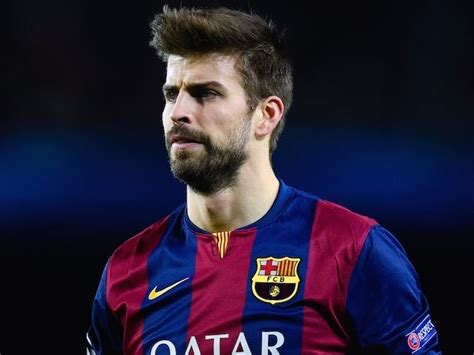 Teammates support Gerard Pique after receiving jeers from ...