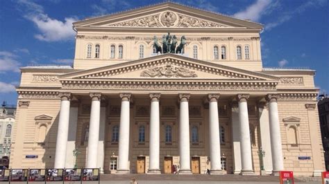 Teatro Bolshoi: Conheça o templo do balé e saiba como ...