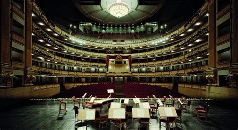 Teatros Luchana en Madrid   Conciertos y obras de teatro ...