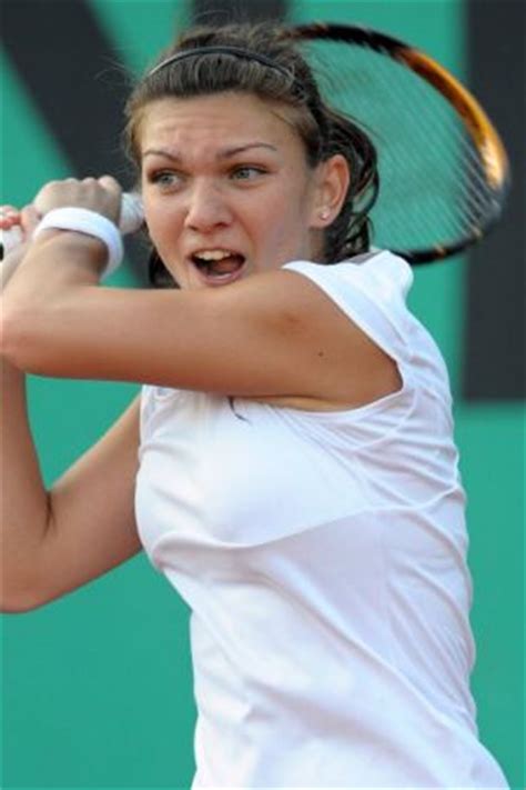 Teenage tennis star Simona Halep demanded new boobs to ...