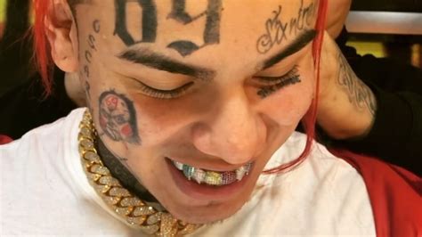 Tekashi 69 Drops $150,000 Cash On A New Spinning Chain ...