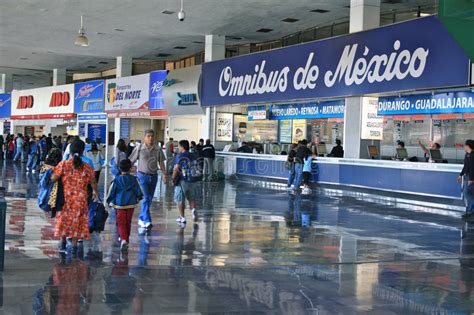 Terminal Central Del Norte, Ciudad De México Foto ...
