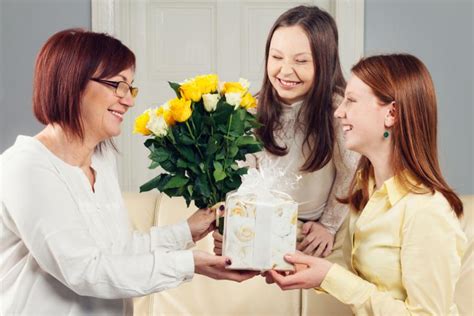 Test: ¿Qué regalar a mamá según su personalidad?   IMujer