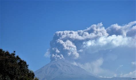 Thanksgiving eruption of Popocatepetl volcano is biggest ...