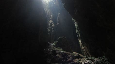 The Batu Caves | Pearce On Earth