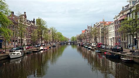 The charming canals of beautiful Amsterdam : Netherlands ...