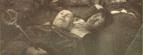 The death of Benito Mussolini and his mistress Clara ...