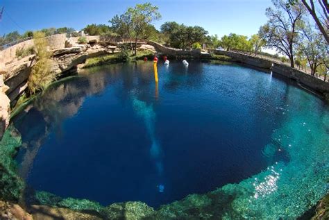 The deepest Blue Hole in the World is Dean’s Blue Hole ...