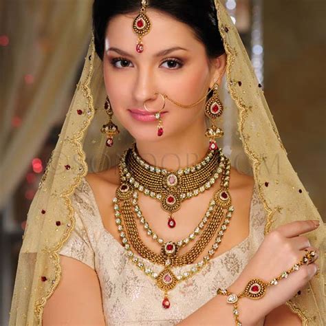 The Fashion Time: Bridal Jewellery Designs 2013 For Girls