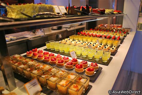 The Line Restaurant at Shangri La Singapore Best Buffet ...