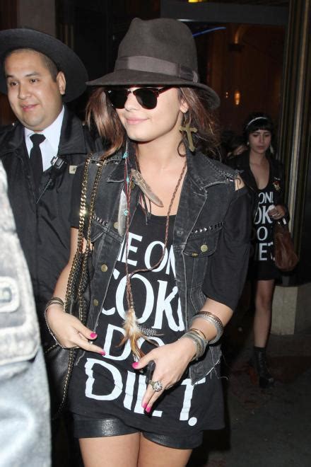 The only coke Demi does is diet   Oh No They Didn t!