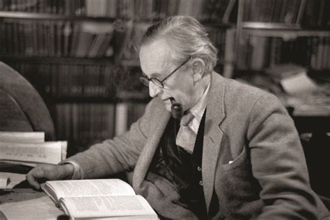 The Road Goes On—The Making of J.R.R. Tolkien s  Silmarillion