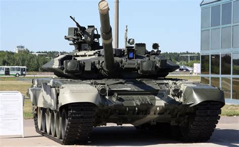 The Russian T 90 Main Battle Tank   TankNutDave.com